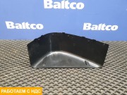 Крышка нижнего кронштейна зеркала левая